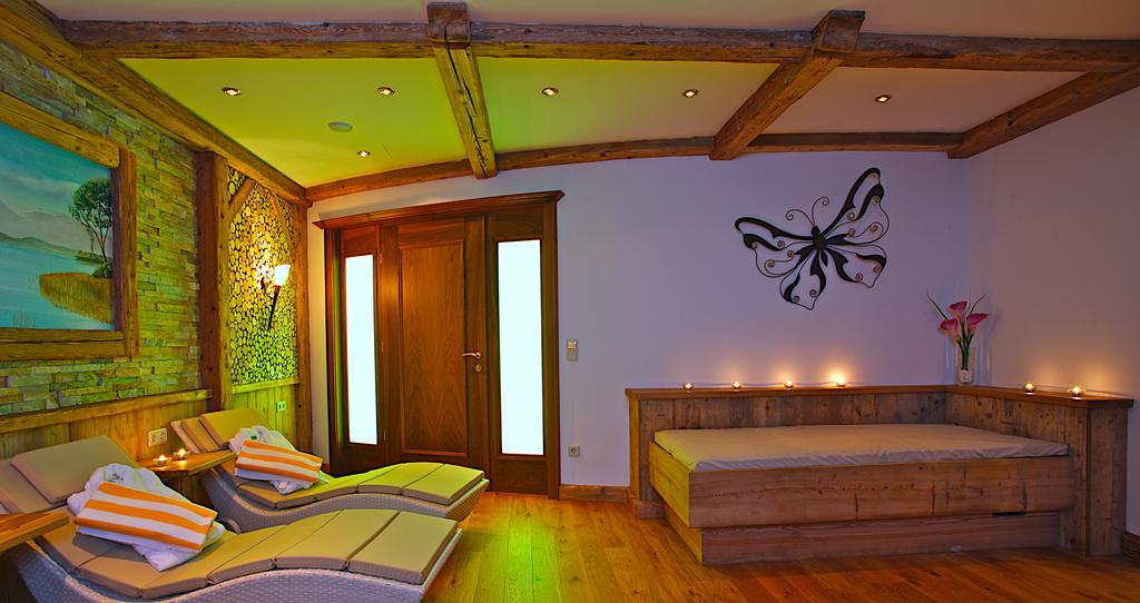 Hotel Am Schlossberg Erding Bagian luar foto